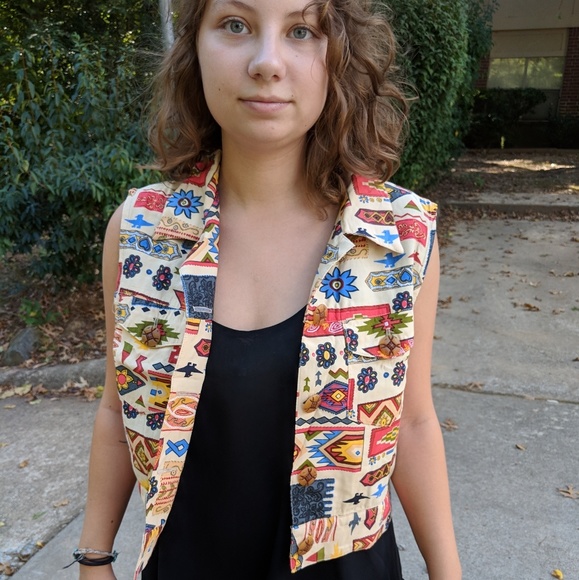 Vest - Picture 2 of 3